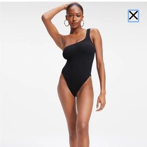 Good American Always Fits Shoulder One Piece